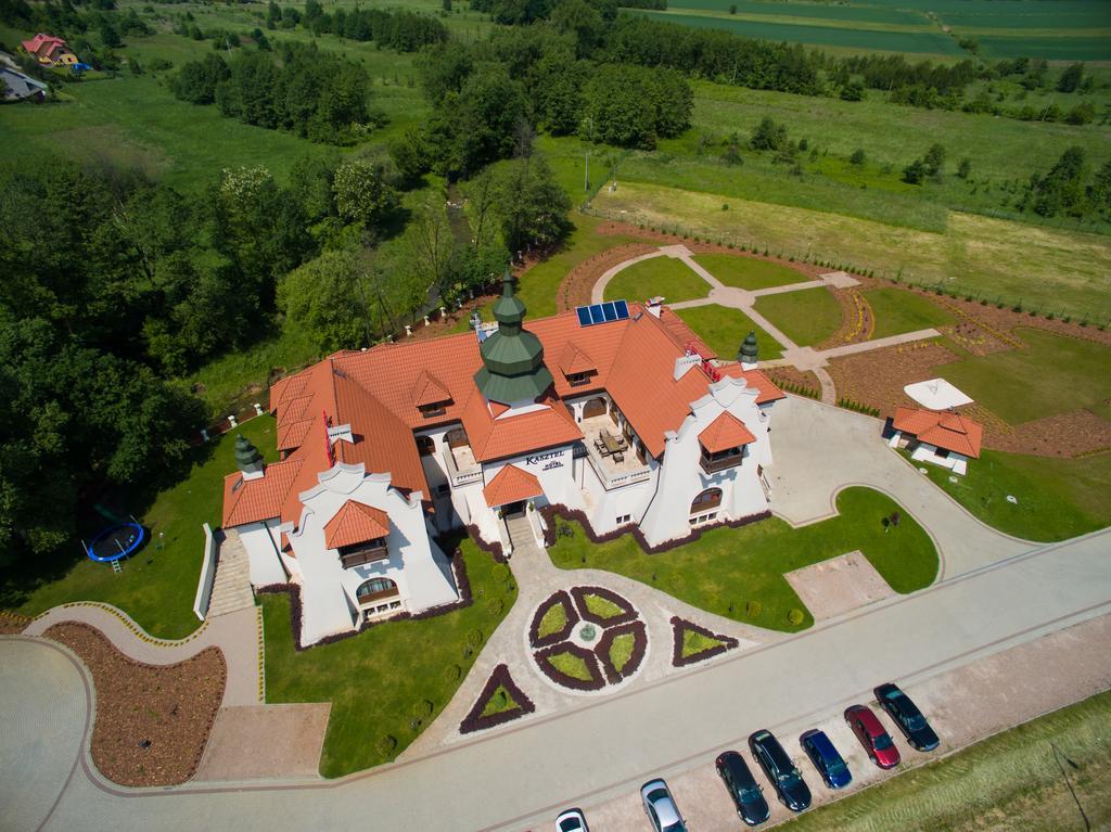 Hotel Kasztel Rzezawa Экстерьер фото